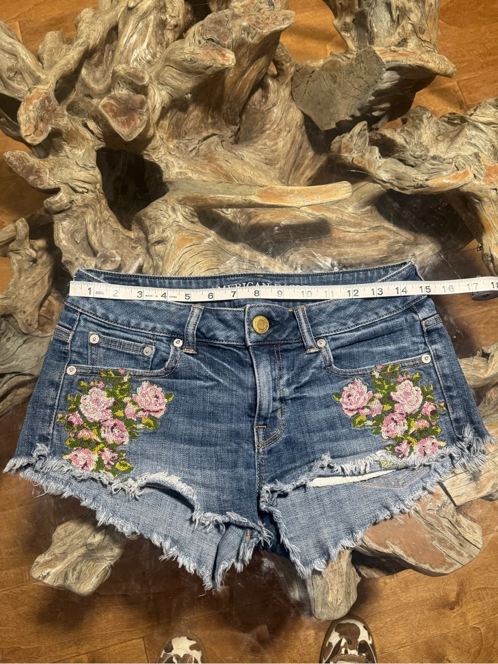 American Eagle Outfitters Floral Embroidery Shorts